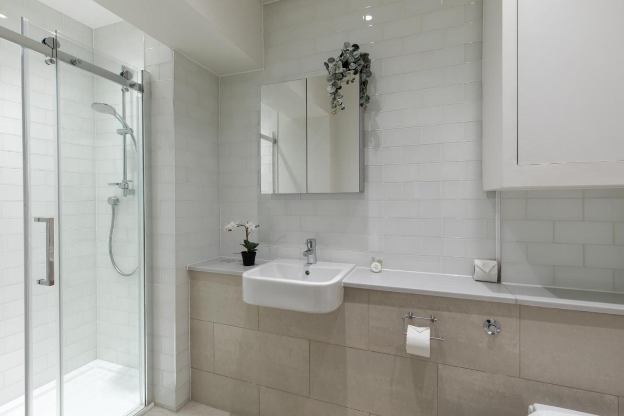 Homely - Central London West End Apartments Экстерьер фото